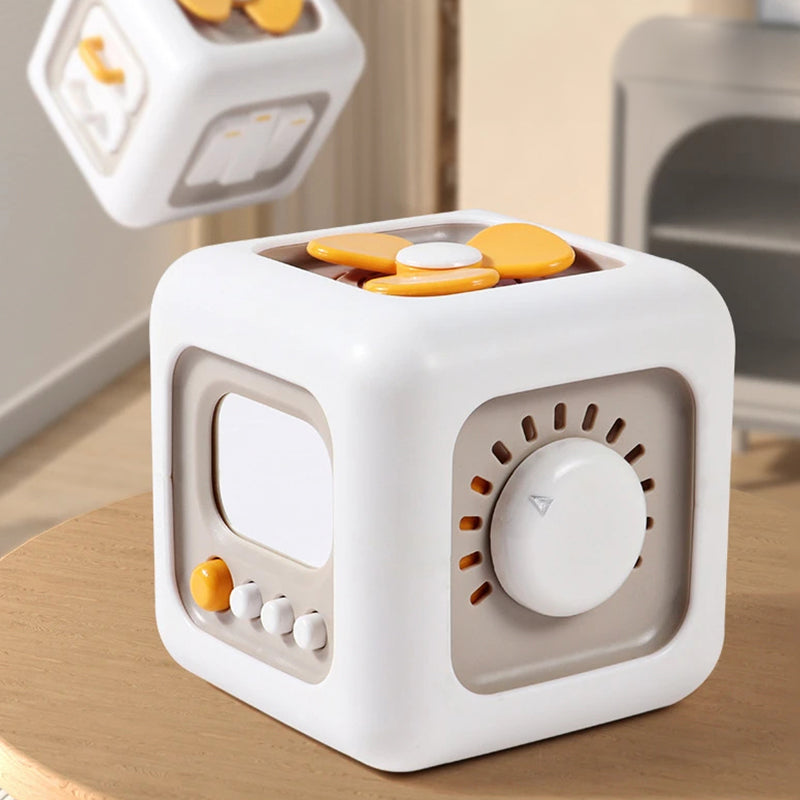 Brinquedo Educativo Montessori Bloco de Botões 6