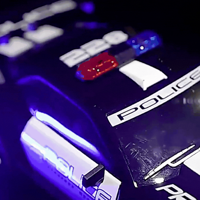 Carrinho de Brinquedo de Polícia 1